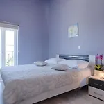 別荘 Luxurioese Mit Pool- Grossem Mediterranen Garten Und Kinderspielplatz- By Interhome Vrh