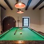 別荘 Luxurioese Mit Pool- Grossem Mediterranen Garten Und Kinderspielplatz- By Interhome Vrh