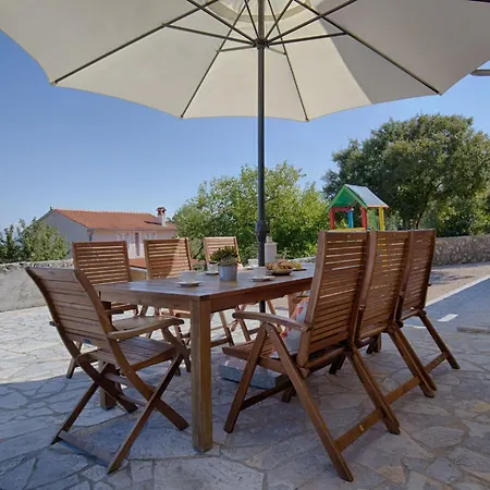Luxurioese Mit Pool- Grossem Mediterranen Garten Und Kinderspielplatz- By Interhome Feriehus