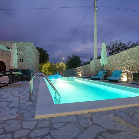 Luxurioese Mit Pool- Grossem Mediterranen Garten Und Kinderspielplatz- By Interhome