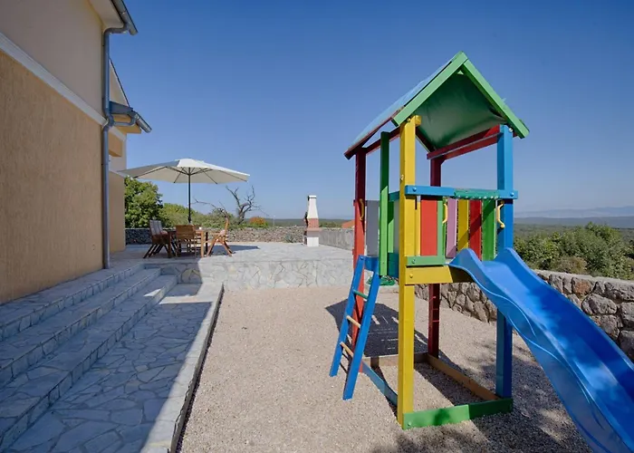 Luxurioese Mit Pool- Grossem Mediterranen Garten Und Kinderspielplatz- By Interhome Hébergement de vacances *