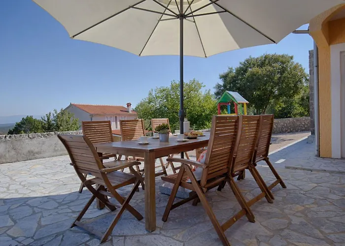 Luxurioese Mit Pool- Grossem Mediterranen Garten Und Kinderspielplatz- By Interhome Hébergement de vacances