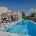 Luxurioese Mit Pool- Grossem Mediterranen Garten Und Kinderspielplatz- By Interhome Vrh (Krk)