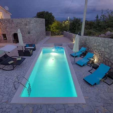 Feriehus Luxurioese Mit Pool- Grossem Mediterranen Garten Und Kinderspielplatz- By Interhome